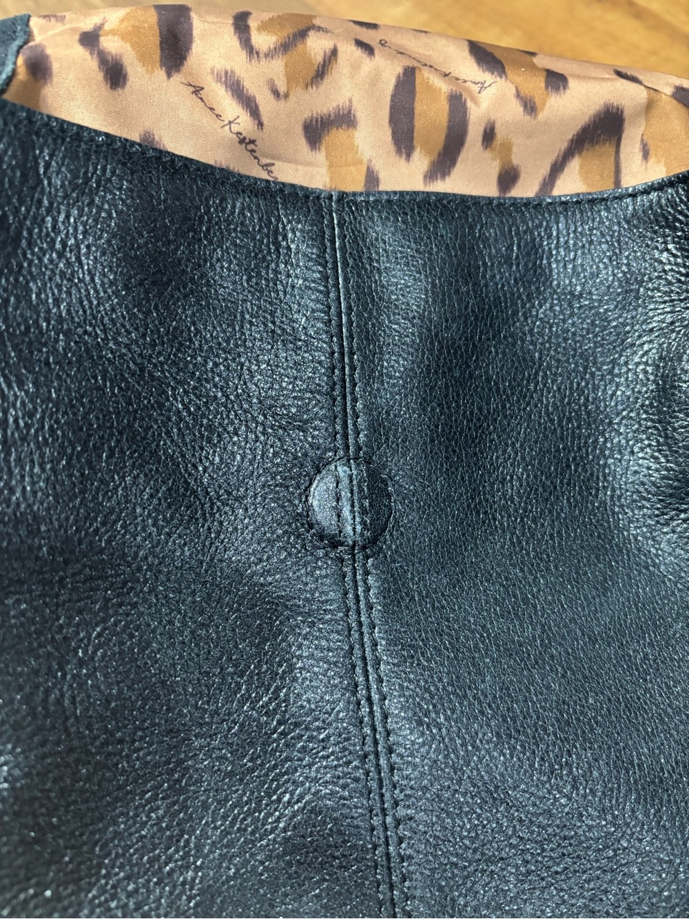 Black Leather Women’s Backpack - Picture 9 of 16